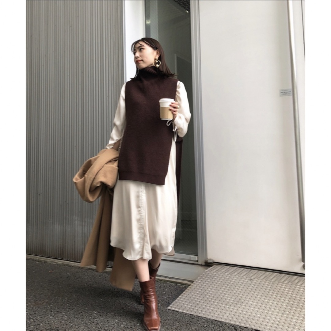 Ameri VINTAGE(アメリヴィンテージ)のVEST LAYERED SHIRT DRESS レディースのワンピース(ロングワンピース/マキシワンピース)の商品写真