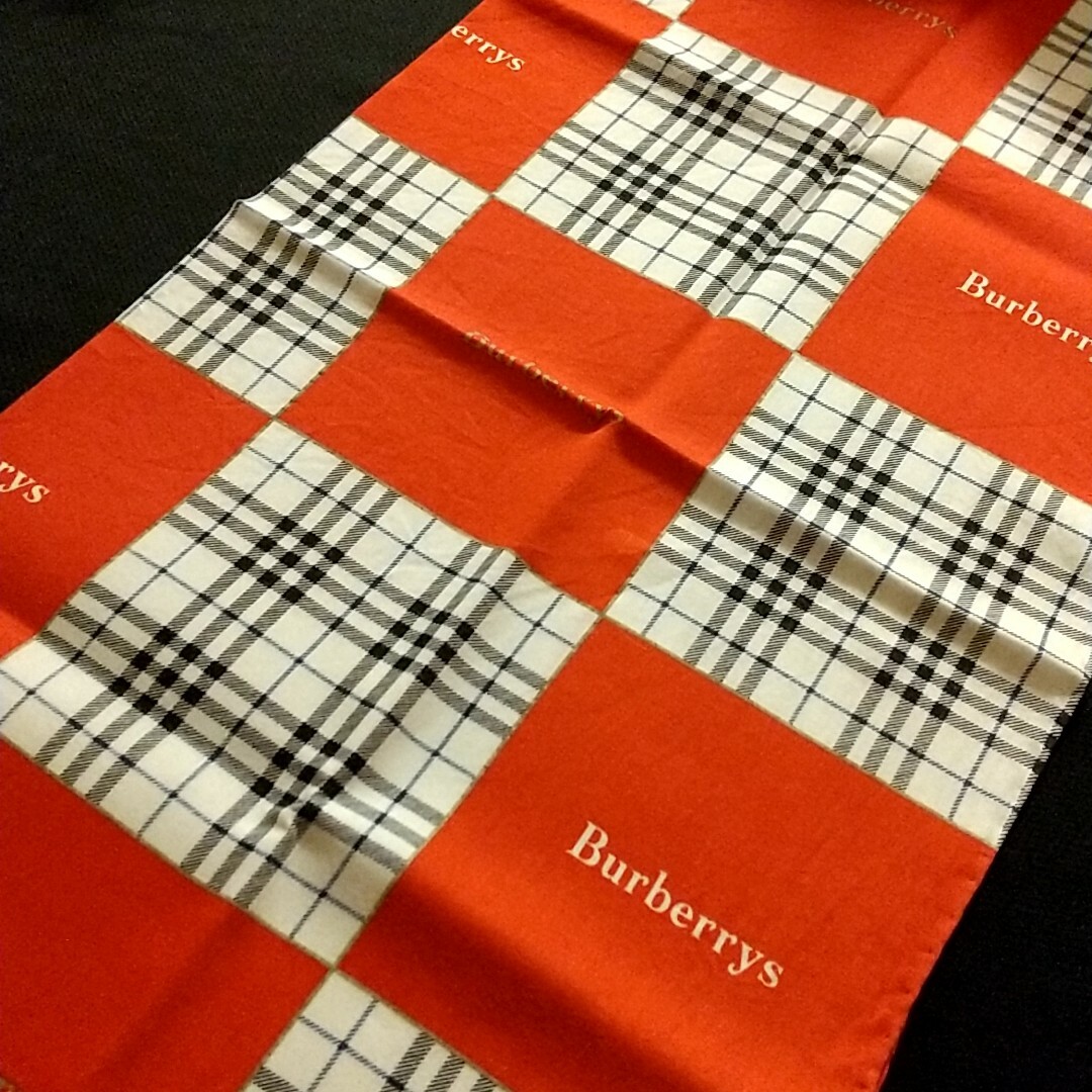 BURBERRY(バーバリー)のBURBERRY ハンカチ レディースのファッション小物(ハンカチ)の商品写真