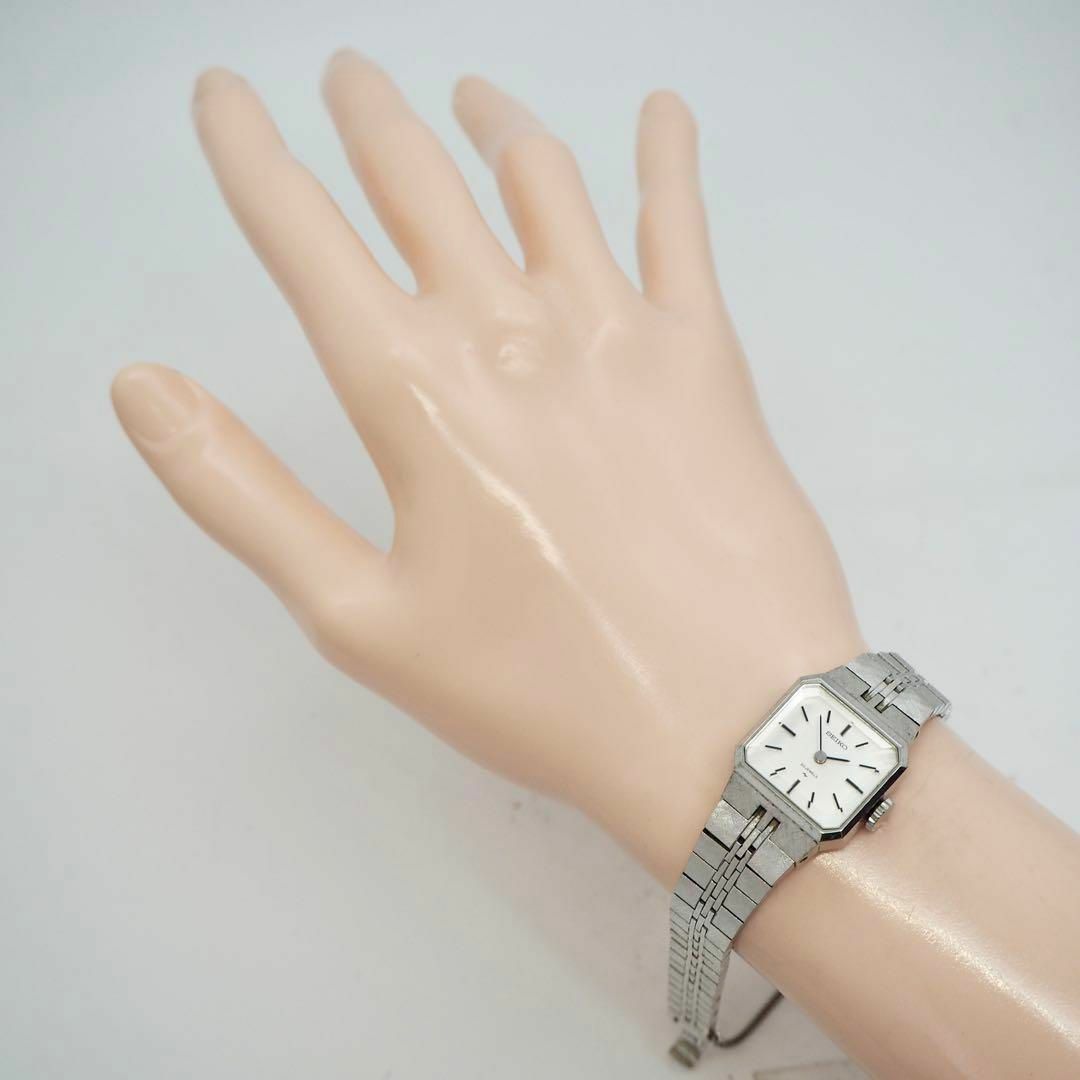 99【美品】セイコー時計　レディース腕時計　スクエア　手巻き時計　カットガラス