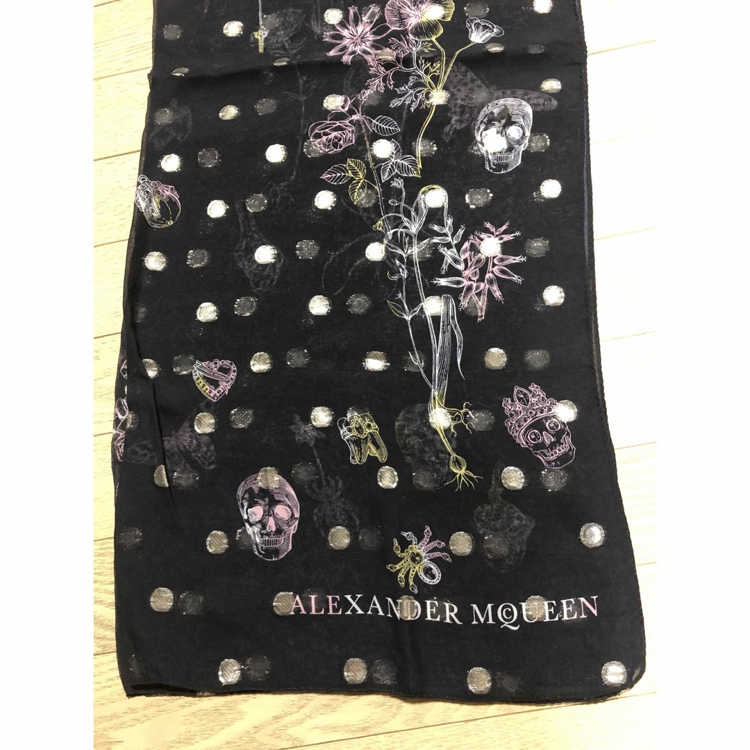 Alexander McQueen(アレキサンダーマックイーン)のALEXANDER McQUEEN  アレキサンダーマックイーン ストール レディースのファッション小物(ストール/パシュミナ)の商品写真