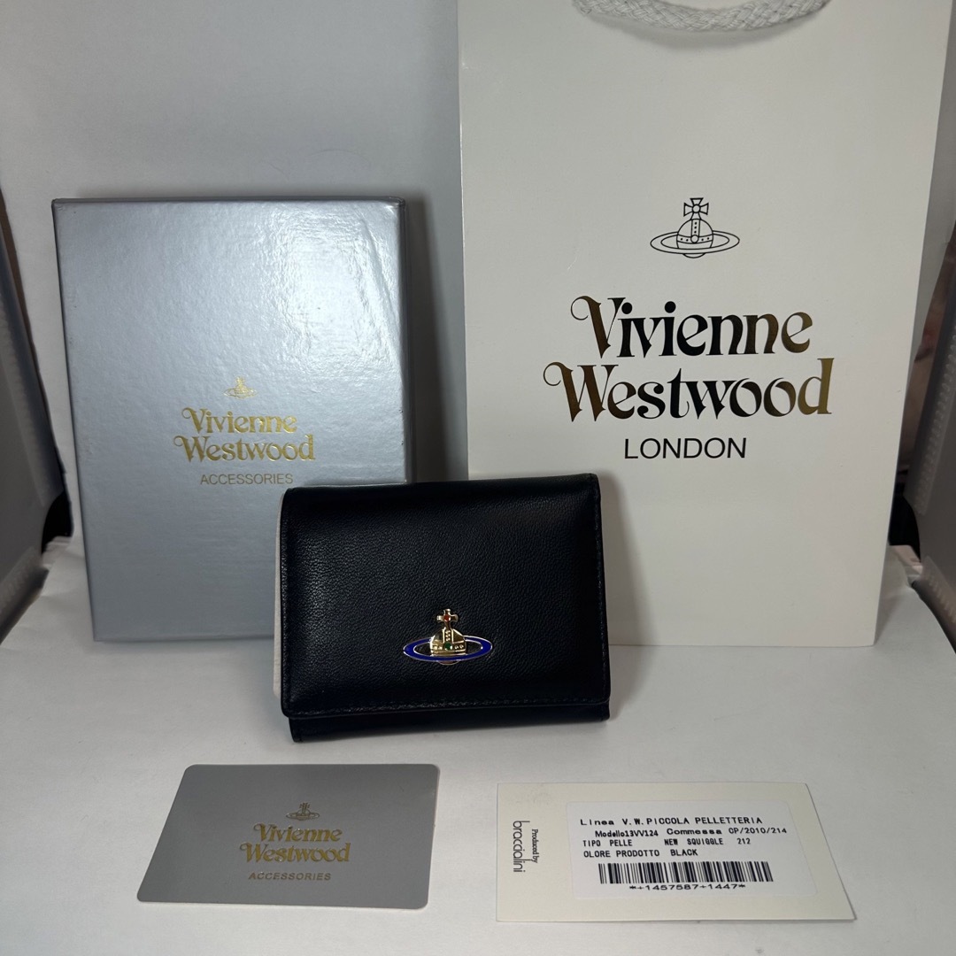 Vivienne Westwood(ヴィヴィアンウエストウッド)の【人気！新品】Vivienne Westwood ミニ財布　ブラック　レア柄 レディースのファッション小物(財布)の商品写真