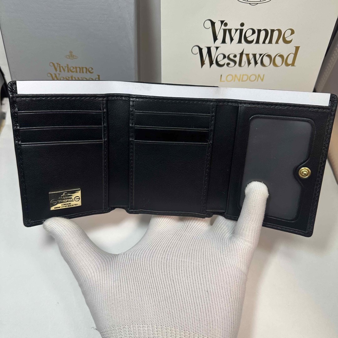 Vivienne Westwood(ヴィヴィアンウエストウッド)の【人気！新品】Vivienne Westwood ミニ財布　ブラック　レア柄 レディースのファッション小物(財布)の商品写真