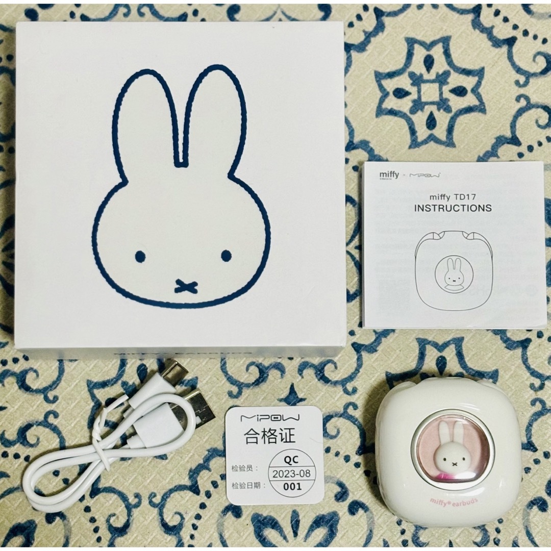 miffy(ミッフィー)の【新品】ミッフィー Bluetooth ワイヤレスイヤホン ピンク スマホ/家電/カメラのオーディオ機器(ヘッドフォン/イヤフォン)の商品写真