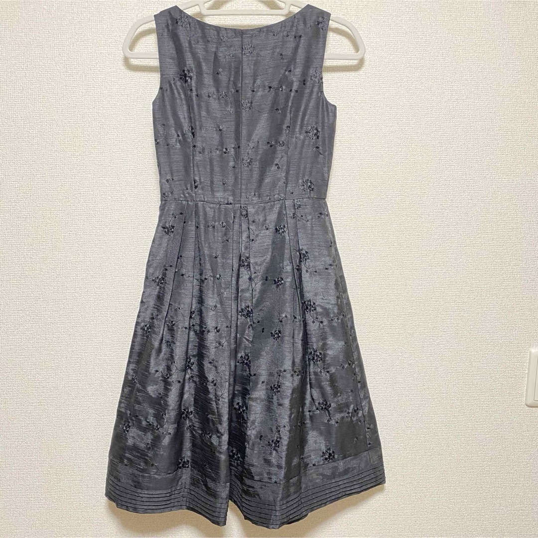 4℃(ヨンドシー)の4℃ ドレス　ワンピース レディースのワンピース(ひざ丈ワンピース)の商品写真