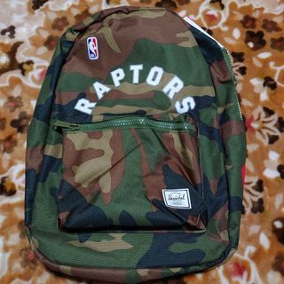 ハーシェルサプライ(Herschel Supply)のハーシェルサプライ NBA トロント・ラプターズ カモ柄 バックパック(バッグパック/リュック)