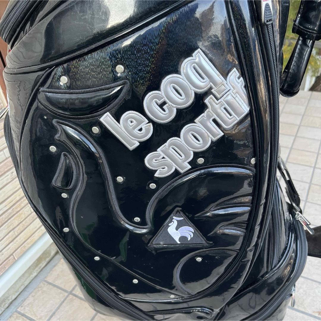 le coq sportif(ルコックスポルティフ)のルコックスポルティフ 9.5型 46インチ対応 エナメル素材 キャディーバッグ スポーツ/アウトドアのゴルフ(バッグ)の商品写真