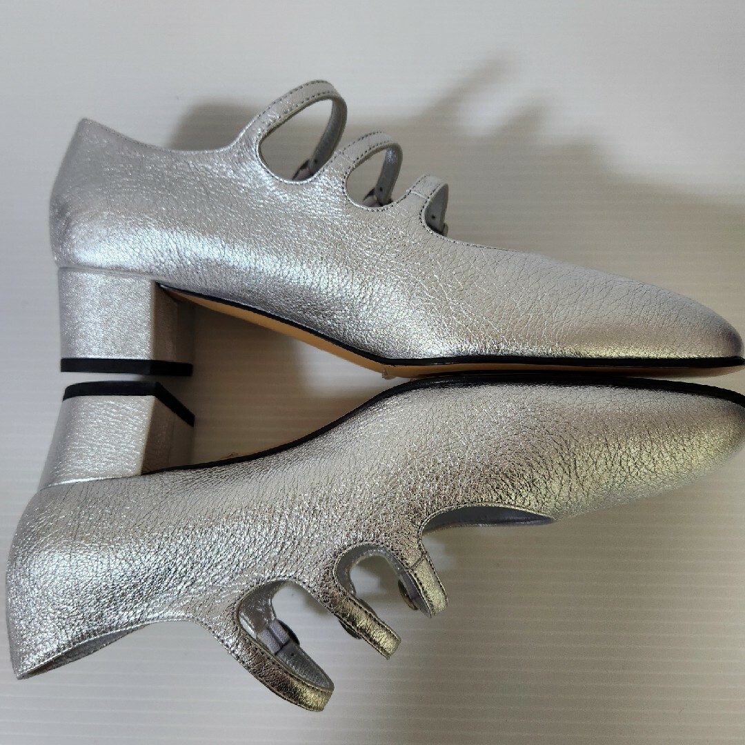 DEUXIEME CLASSE(ドゥーズィエムクラス)のCAREL/カレル ストラップパンプス KINA シルバー レディースの靴/シューズ(ハイヒール/パンプス)の商品写真