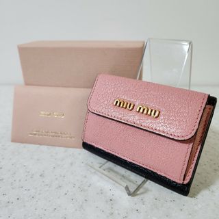 miumiu - ⋟極美品⋞ / ミュウミュウ マドラスレザーコンパクト ...