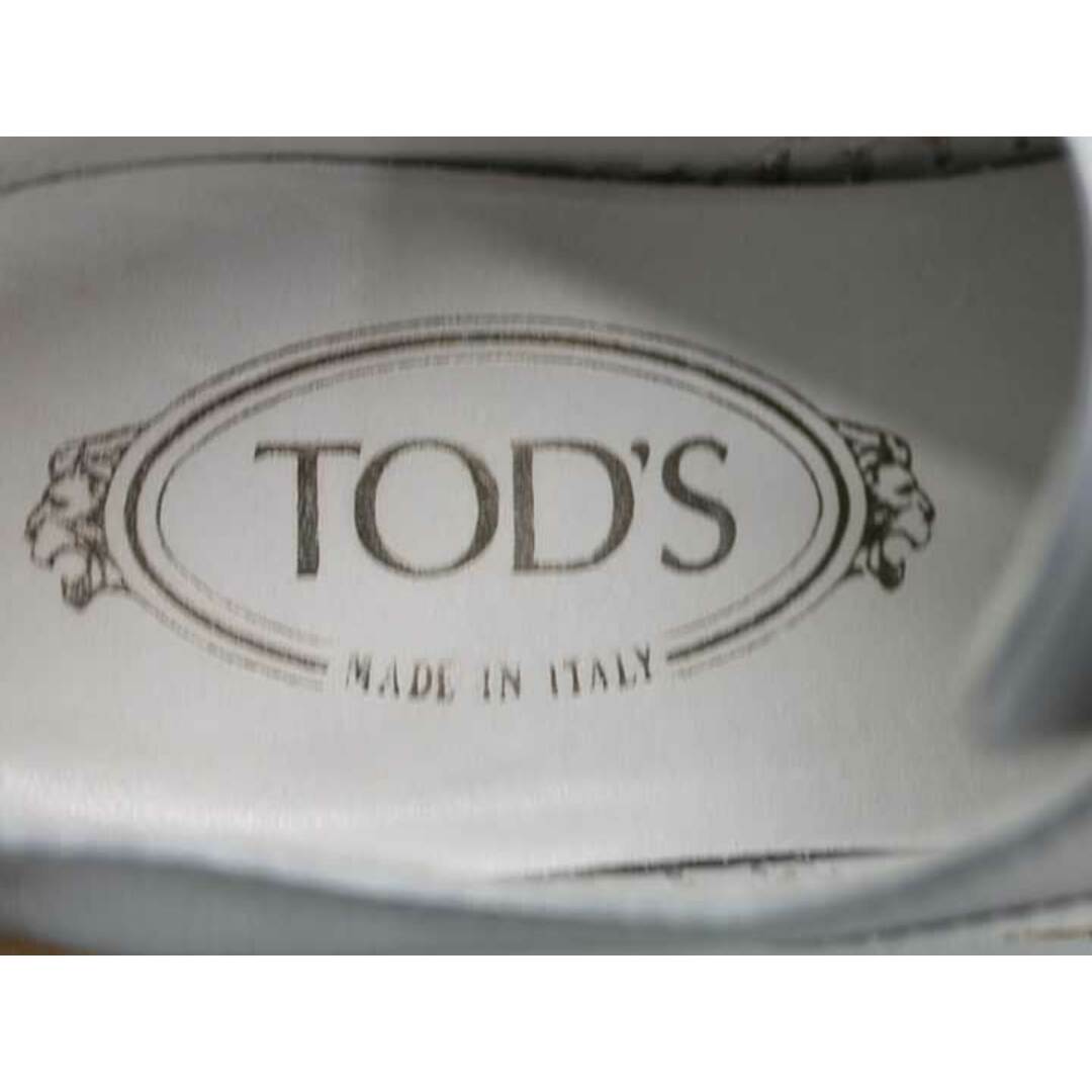 TOD'S(トッズ)の【春物 新入荷】★TOD'S/トッズ★エスパドリーユレザースリッポン/おしゃれ/バイカラー/スリッポン/シューズ/靴 シルバー×ホワイト/銀×白 レディース 34【中古】春夏 402042 レディースの靴/シューズ(スリッポン/モカシン)の商品写真