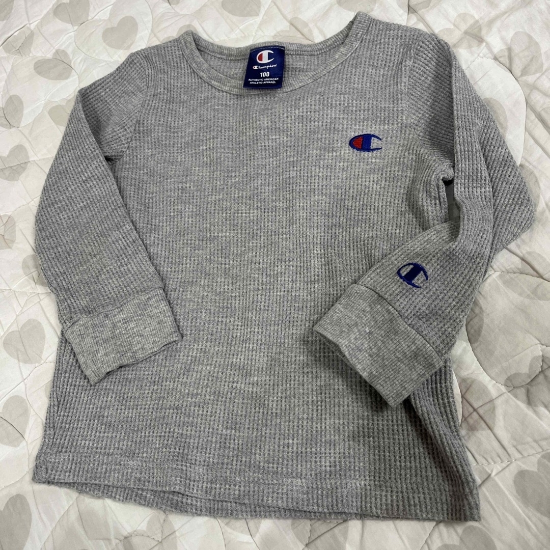 Champion(チャンピオン)の【値下げ】長袖tシャツ まとめ売り 90 95 100 キッズ/ベビー/マタニティのキッズ服男の子用(90cm~)(Tシャツ/カットソー)の商品写真