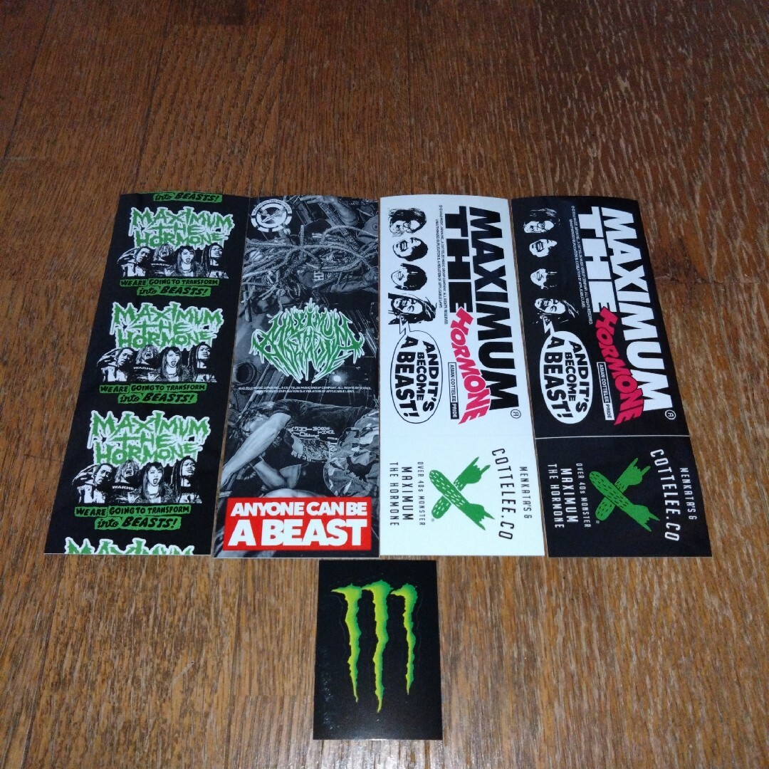 Monster Energy(モンスターエナジー)のローソン　モンスター　マキシマムザホルモン　ステッカー　5種類　セット エンタメ/ホビーのタレントグッズ(ミュージシャン)の商品写真