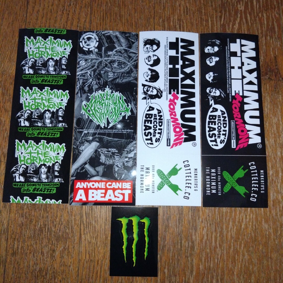 Monster Energy(モンスターエナジー)のローソン　モンスター　マキシマムザホルモン　ステッカー　5種類　セット エンタメ/ホビーのタレントグッズ(ミュージシャン)の商品写真