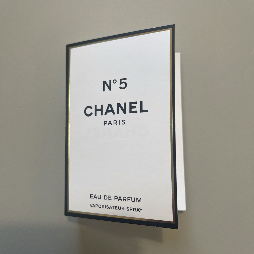 CHANEL(シャネル)のCHANEL No5 オードゥパルファム ミニサイズ サンプル コスメ/美容のキット/セット(サンプル/トライアルキット)の商品写真