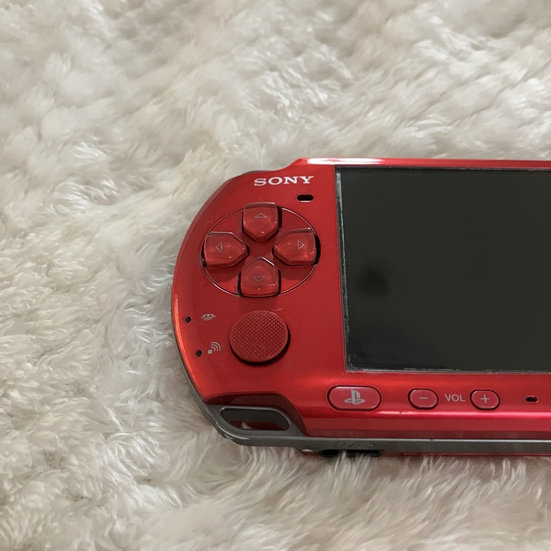 PlayStation Portable(プレイステーションポータブル)のPSP3000 ジャンク品　PlayStationPortable  エンタメ/ホビーのゲームソフト/ゲーム機本体(携帯用ゲーム機本体)の商品写真