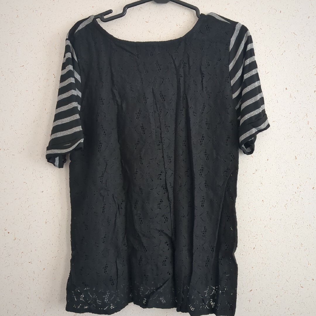 OFUON(オフオン)のOFUONバッグレースTシャツ　Lサイズ レディースのトップス(Tシャツ(半袖/袖なし))の商品写真