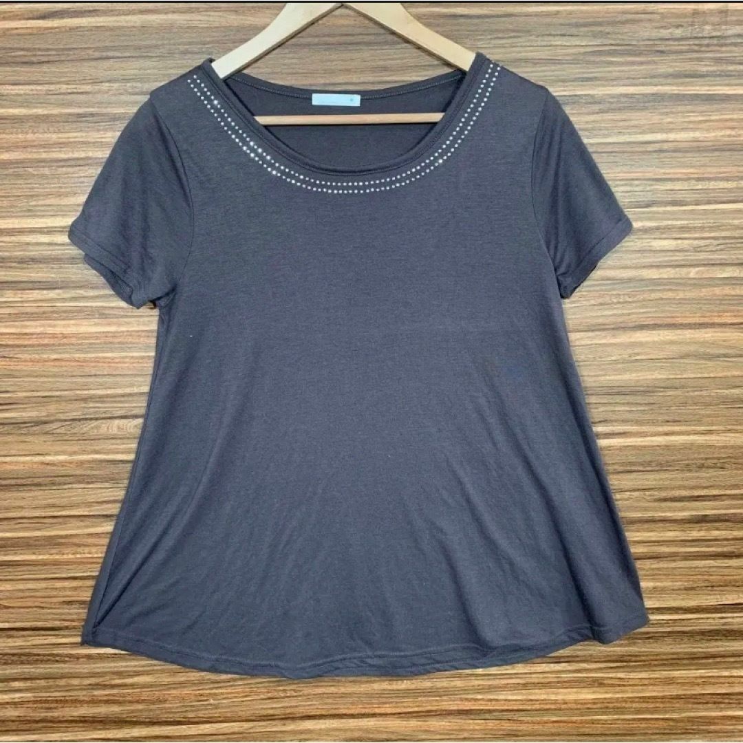 レディース Tシャツ️⭐️ Lサイズ 灰色 チャコールグレー 半袖 レディースのトップス(Tシャツ(半袖/袖なし))の商品写真