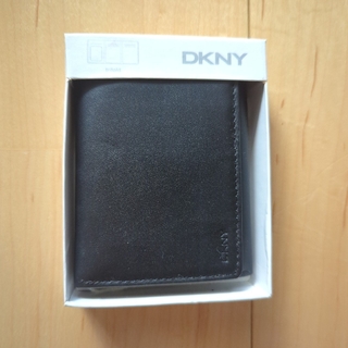 ダナキャランニューヨーク(DKNY)のダナキャランニューヨーク　ＤＫＮＹ 三つ折財布　お札•カード財布　札入れ(長財布)