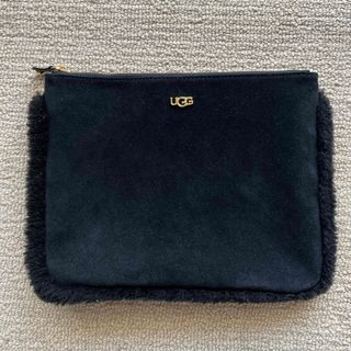 希少　美品　UGG アグ　ムートン　クラッチバッグ