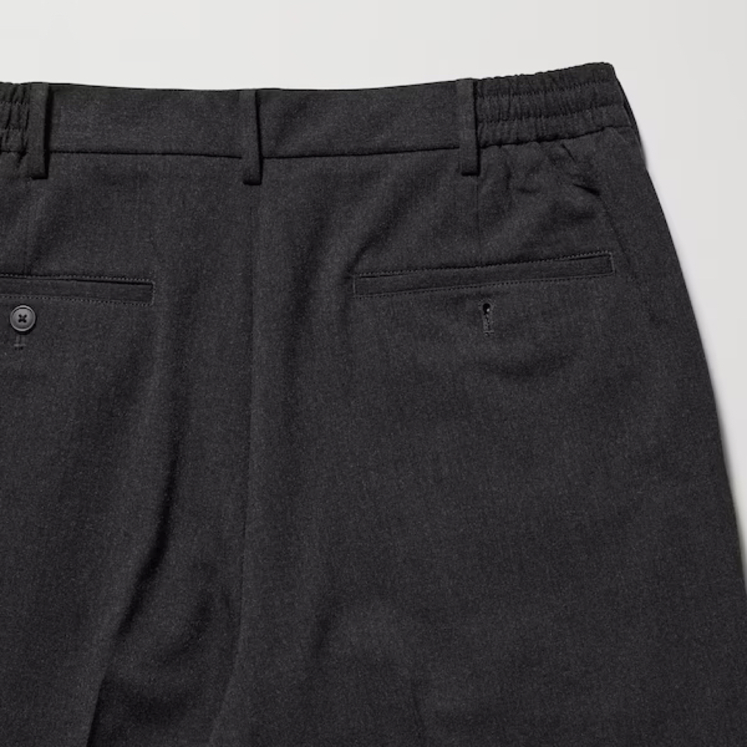 UNIQLO - 新品 ユニクロ タックテーパードパンツ(ワイド UNIQLO - 新品 ユニクロ タックテーパードパンツ(ワイド