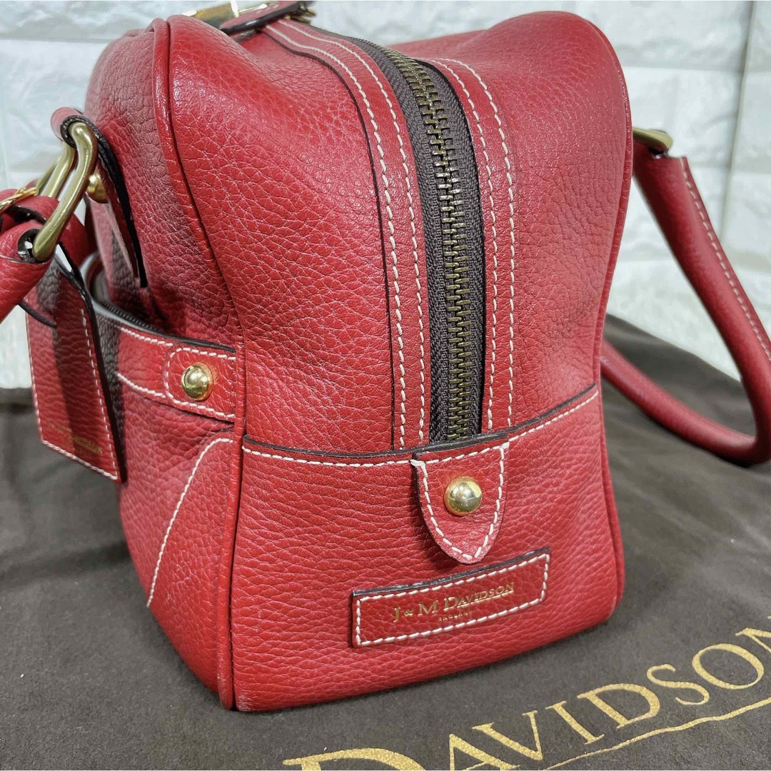 J&M DAVIDSON(ジェイアンドエムデヴィッドソン)のJ&M Davidson  ミニミア MINI MIA ハンドバッグ  レッド レディースのバッグ(ハンドバッグ)の商品写真