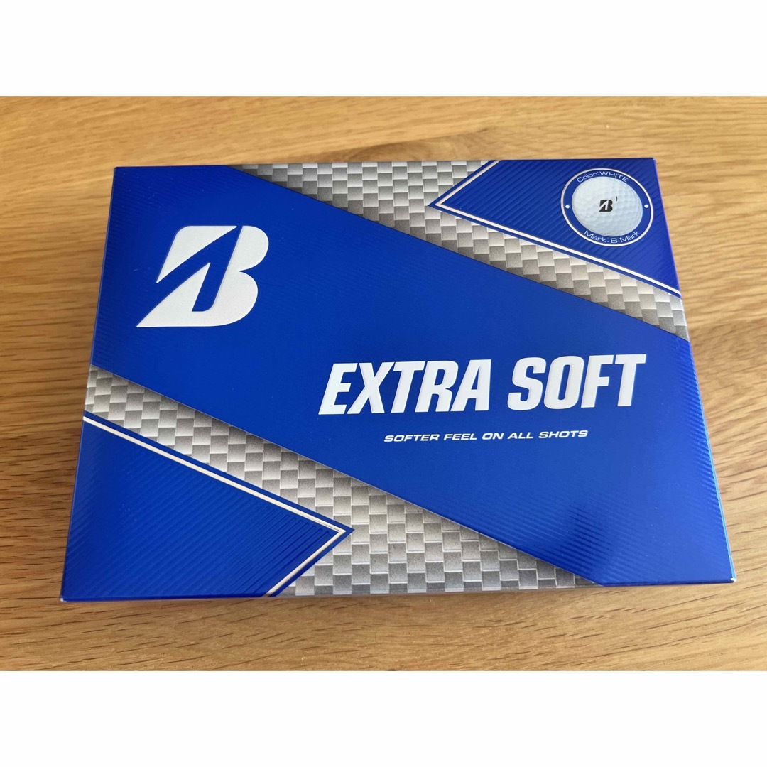 BRIDGESTONE(ブリヂストン)の【新品】ブリヂストン ゴルフボール EXTRA SOFT 白 1ダース スポーツ/アウトドアのゴルフ(その他)の商品写真