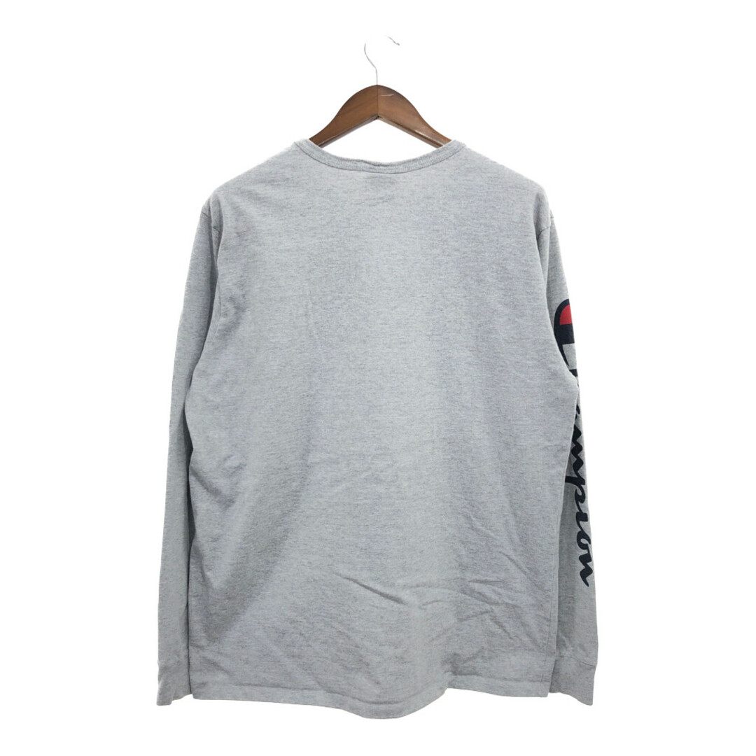 Champion(チャンピオン)のChampion チャンピオン 長袖Ｔシャツ トップス カジュアル ロゴプリント 袖プリント グレー (メンズ XL) 中古 古着 P6430 メンズのトップス(Tシャツ/カットソー(七分/長袖))の商品写真