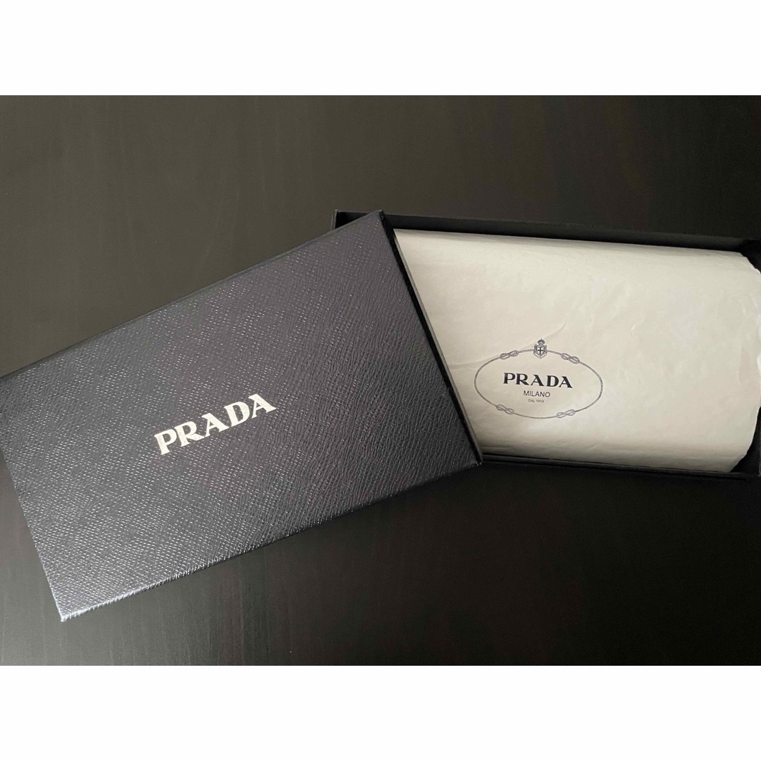 PRADA(プラダ)のPRADA プラダ 1M1132 NAPPA 長財布 新品未使用(確認事項あり) レディースのファッション小物(財布)の商品写真