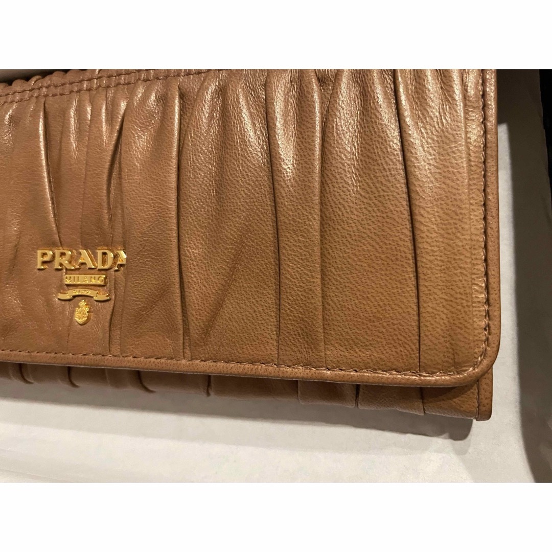 PRADA(プラダ)のPRADA プラダ 1M1132 NAPPA 長財布 新品未使用(確認事項あり) レディースのファッション小物(財布)の商品写真