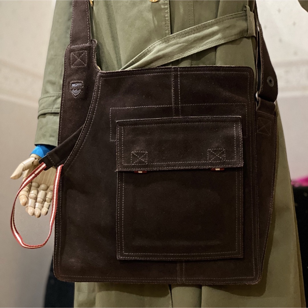 希少モデル BALLY スエードレザー ワンショルダーバッグ 希少モデル BALLY スエードレザー ワンショルダーバッグ