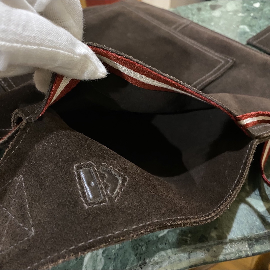 Bally - 希少モデル BALLY スエードレザー ワンショルダーバッグ Bally - 希少モデル BALLY スエードレザー ワンショルダーバッグ
