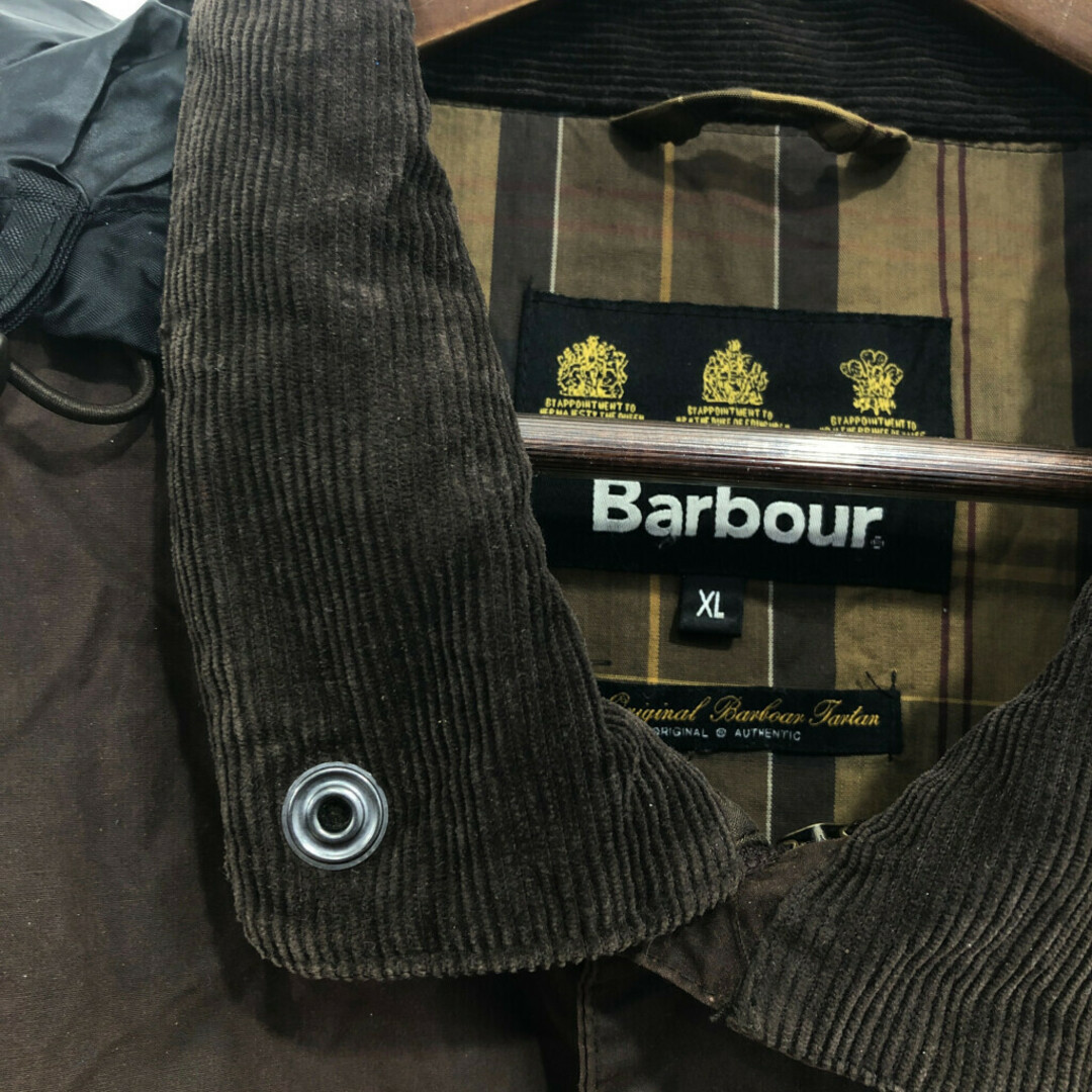 Barbour(バーブァー)のイングランド製 Barbour バブアー WAX SAPPER オイルドジャケット アウター ユーロ ブラウン (メンズ XL) 中古 古着 P6811 メンズのジャケット/アウター(その他)の商品写真