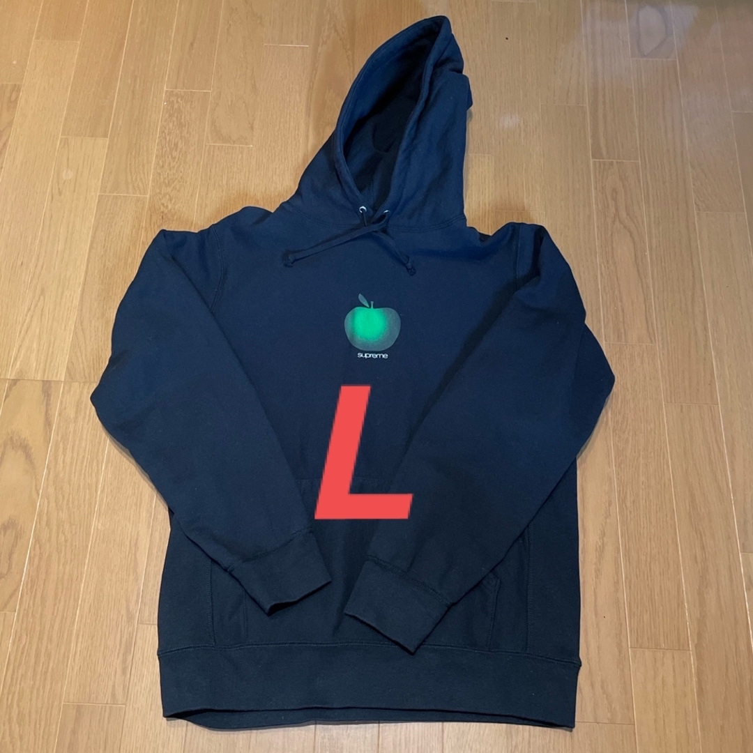 Supreme(シュプリーム)のSupreme Apple Hooded Sweatshirt Black メンズのトップス(パーカー)の商品写真