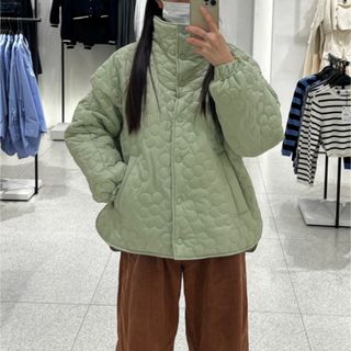 ザラ(ZARA)のSALE ZARA フラワー キルティング ジャケット グリーン 中綿(ブルゾン)