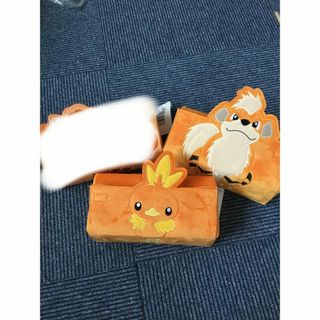 ポケモン(ポケモン)のポケットモンスター　プレミアムティッシュボックスカバー　ロコン　ガーディ　タグ付(ティッシュボックス)