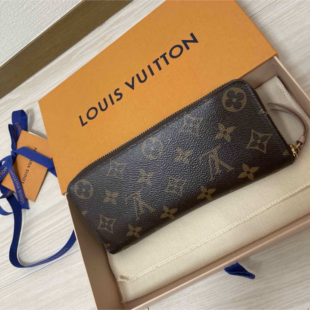 LOUIS VUITTON(ルイヴィトン)のLOUISVUITTON ルイヴィトン ポルトフォイユ・クレマンス レディースのファッション小物(財布)の商品写真