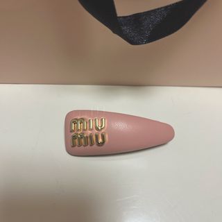 miumiuバレッタ(バレッタ/ヘアクリップ)