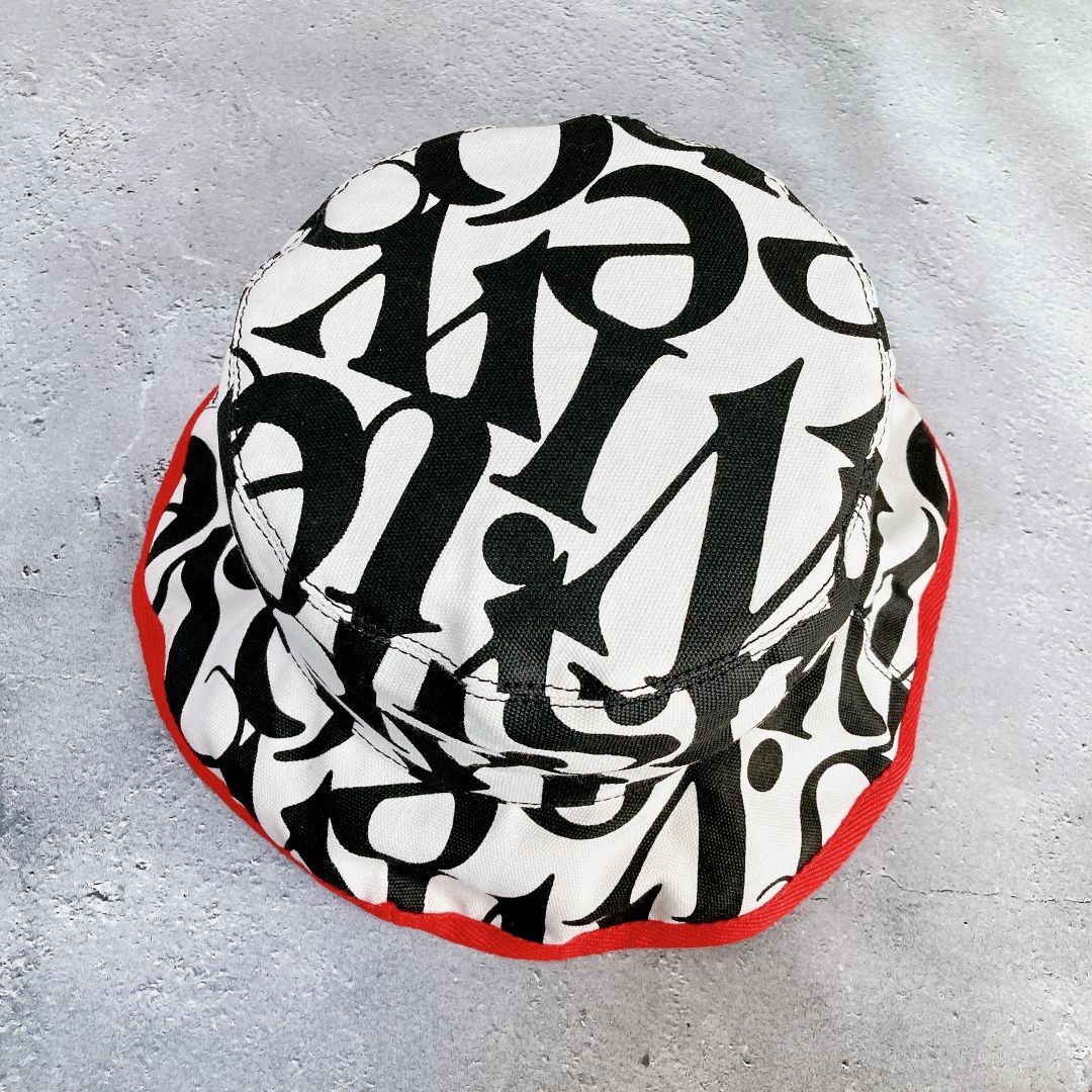 Vivienne Westwood(ヴィヴィアンウエストウッド)の☆特別価格★ VIVIENNE WESTWOOD ロゴ入り バケットハット レディースの帽子(ハット)の商品写真