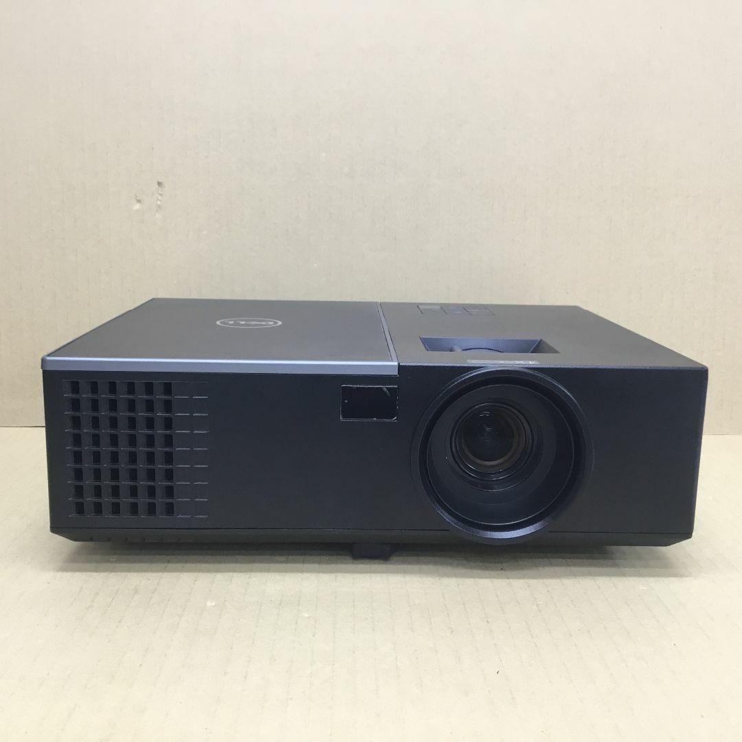 DELL(デル)のランプ使用491時間 DELL プロジェクター PROJECTOR1550 3800ルーメン HDMI D-SUB スマホ/家電/カメラのテレビ/映像機器(プロジェクター)の商品写真