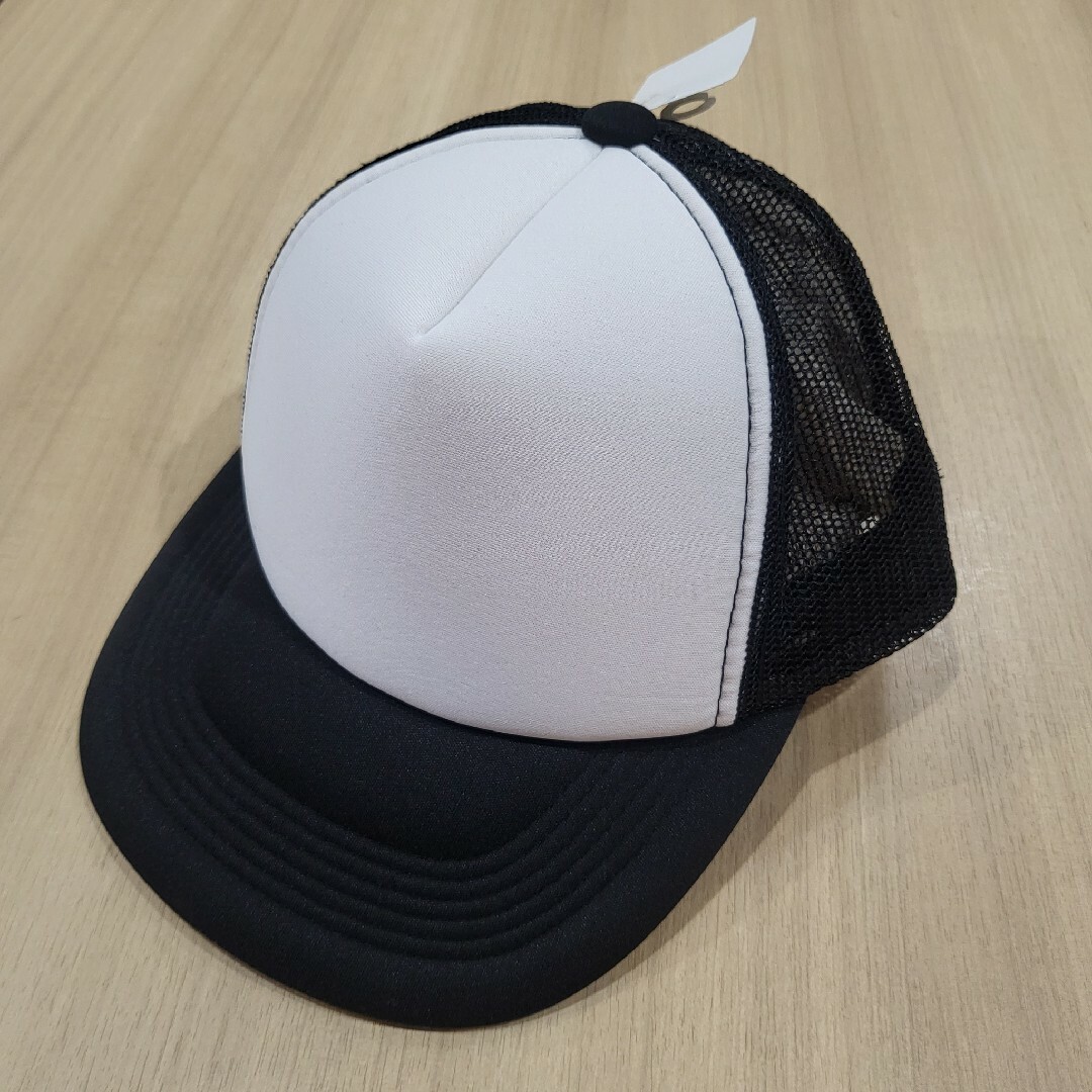 【002様専用】メッシュキャップ(白･黒)×２ メンズの帽子(キャップ)の商品写真