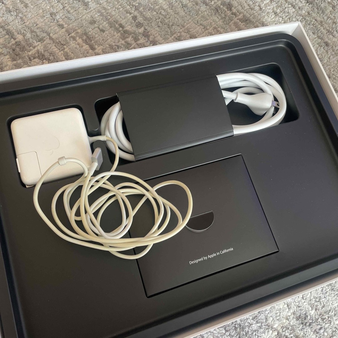 MacBookProMacBookPro 13inch 2016 256GB 箱、充電器付き