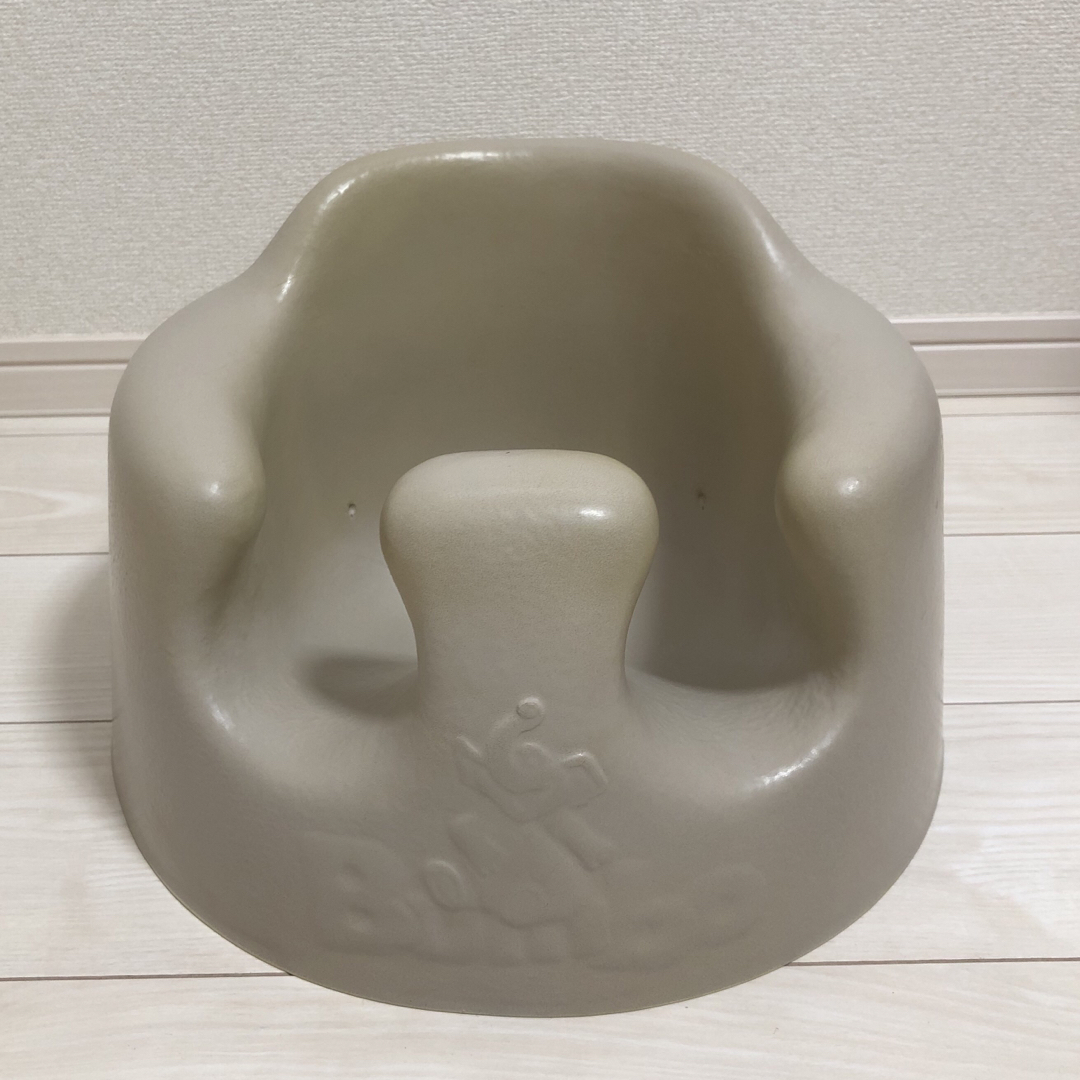 Bumbo(バンボ)のバンボ　（グレー） キッズ/ベビー/マタニティの寝具/家具(その他)の商品写真