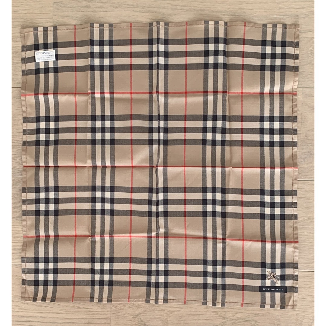 BURBERRY(バーバリー)の【新品】バーバリー　ハンカチ　メンズ メンズのファッション小物(ハンカチ/ポケットチーフ)の商品写真