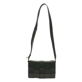 ボッテガヴェネタ(Bottega Veneta)の【美品】  BOTTEGA VENETA / ボッテガヴェネタ | スモールカセット イントレチャート ショルダーバッグ | ブラック | レディース(ショルダーバッグ)