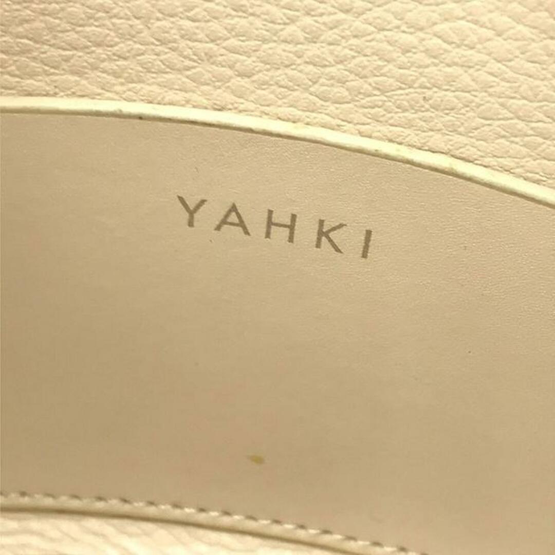 YAHKI(ヤーキ)の【美品】  YAHKI / ヤーキ | ハーフムーン型 ショルダーバッグ | アイボリー | レディース レディースのバッグ(ショルダーバッグ)の商品写真