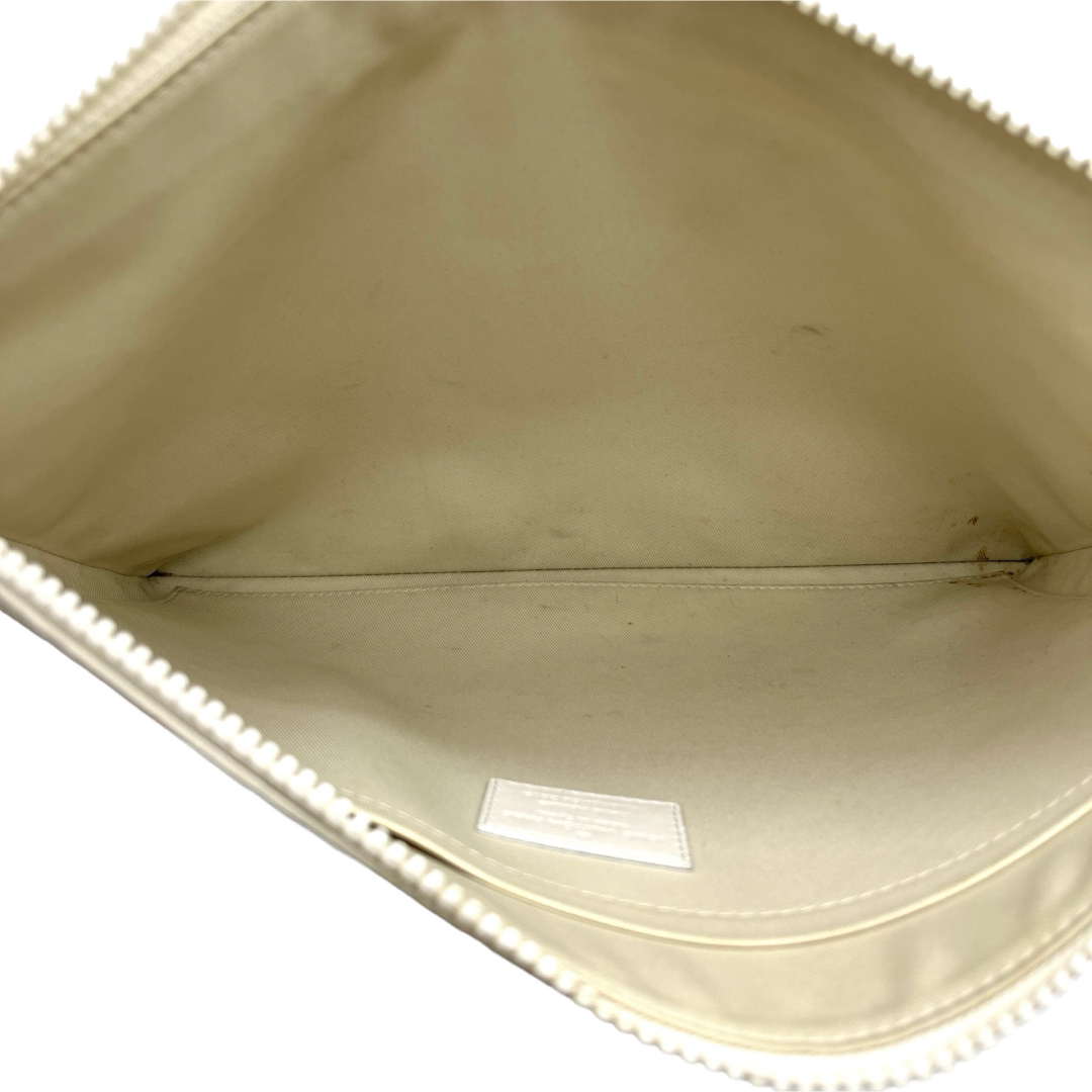 LOUIS VUITTON(ルイヴィトン)の良品 ルイヴィトン M67462 モノグラムアンプラント ポシェット A4 白 レディースのバッグ(クラッチバッグ)の商品写真