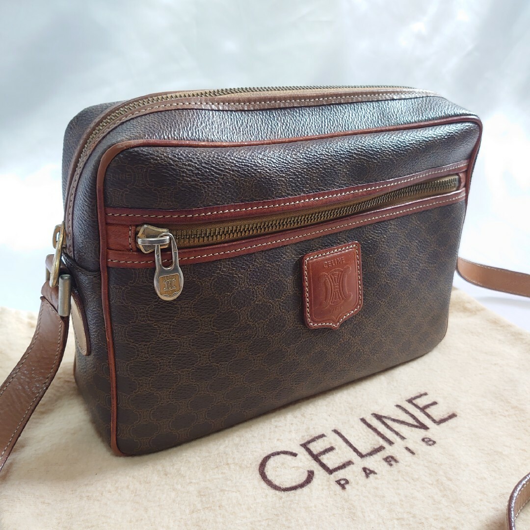 celine(セリーヌ)のCELINE マカダム柄 ショルダーバッグ レディースのバッグ(ショルダーバッグ)の商品写真