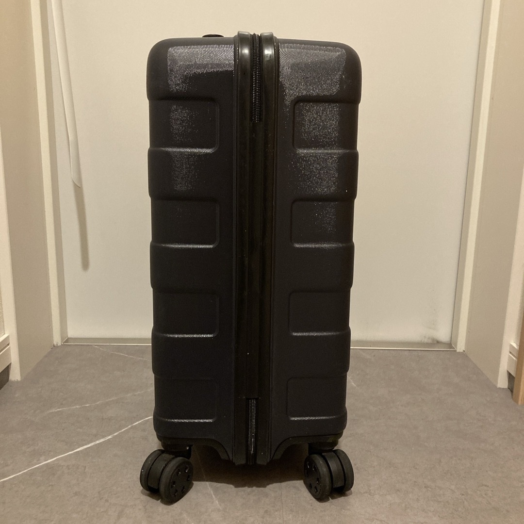 MUJI (無印良品)(ムジルシリョウヒン)の【送料込】無印良品 バーを自由に調節できる ハードキャリーケース 20L レディースのバッグ(スーツケース/キャリーバッグ)の商品写真