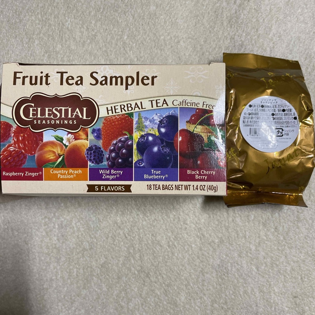 KALDI(カルディ)のハーブティー(CELESTIAL SEASONINGS)＆紅茶(Janat) 食品/飲料/酒の飲料(茶)の商品写真