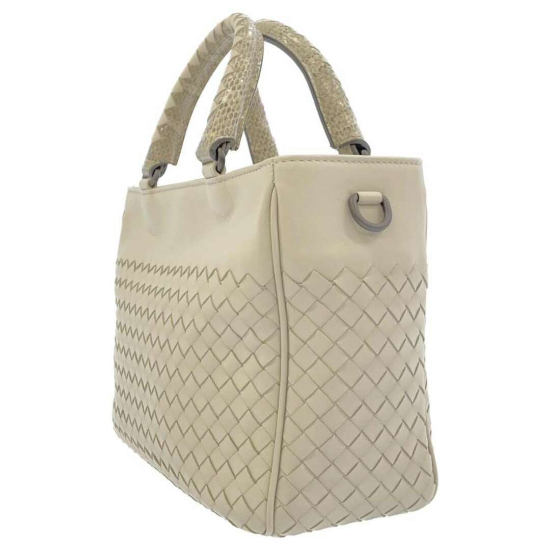 Bottega Veneta(ボッテガヴェネタ)のボッテガヴェネタ ハンドバッグ イントレチャート パイソン レザー BOTTEGA VENETA BAG 2wayショルダーバッグ リボン 白 レディースのバッグ(ハンドバッグ)の商品写真