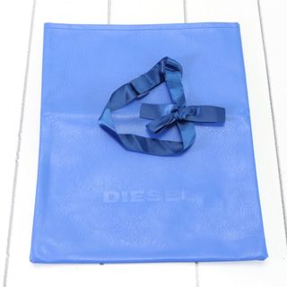 ディーゼル(DIESEL)の美品 ディーゼル 袋 リボン エンボス ロゴ レザー 調 保存袋 ショッパー ブルー バッグ シューズ メンズ レディース EHM 1205-H85(その他)